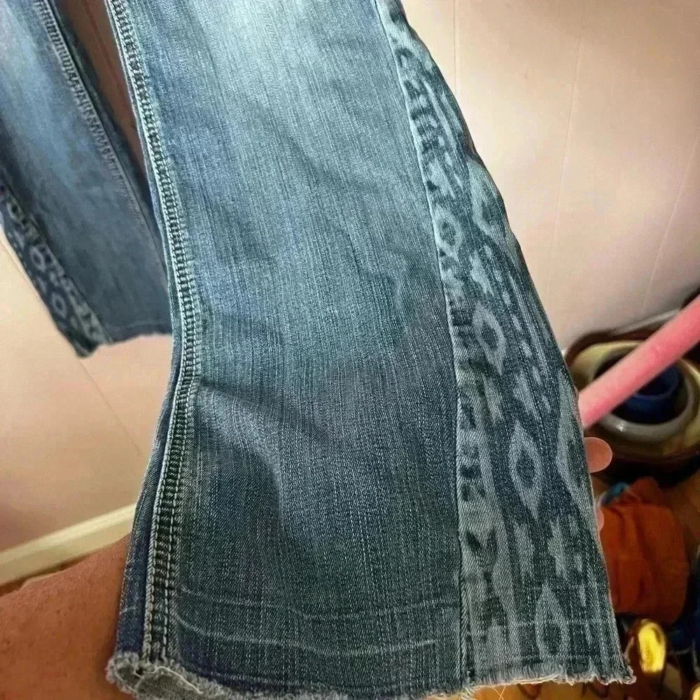 Ariat Cowgirl Distressed Jeans Womens Sz 29s Well Loved See Pics - Picture 2 of 10